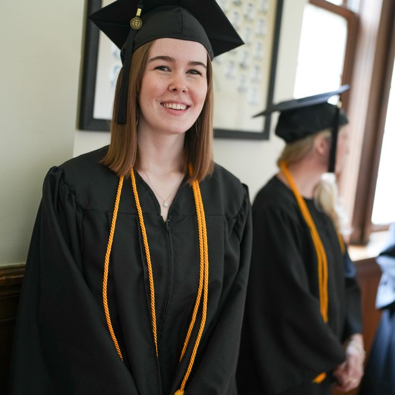 2024 0427 Commencement 009 800x1200 308e1fb