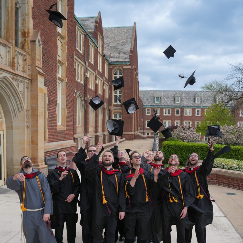 2024 0427 Commencement 193 899x1200 b3c3c4e